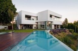 Best House and Apartment Designs of July 2009
