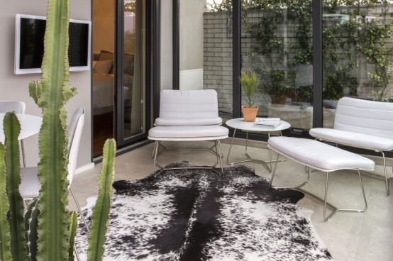 Modern Residence With Practically Organized Interiors