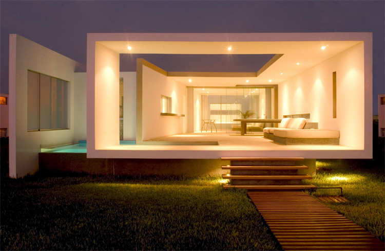 Beach Home Designs  Philippines on Modern Small Beach House Design In Peru By Javier Artadi Arquitecto
