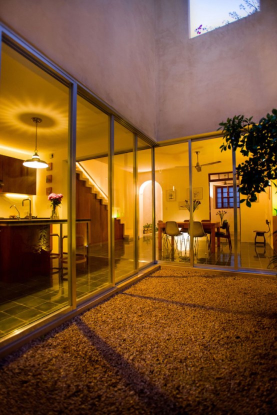 Modern Tree House With Natural Touches And Local Art Pieces