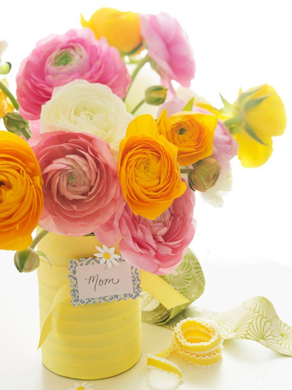 16 Awesome Mother's Day Flower Decoration Ideas | DigsDigs