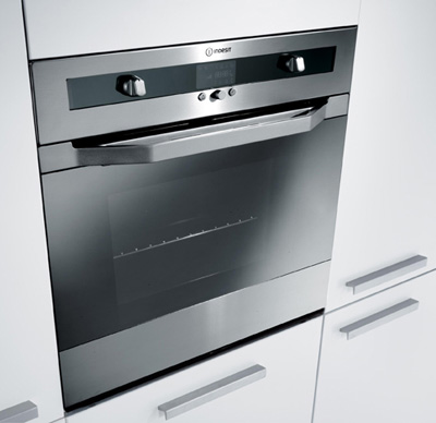 Kitchen Dishwasher on In Kitchen Appliances   Indesit   Minimalist Kitchen Appliances