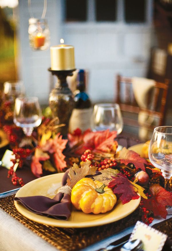 30 Outdoor Thanksgiving Dinner Décor Ideas | DigsDigs