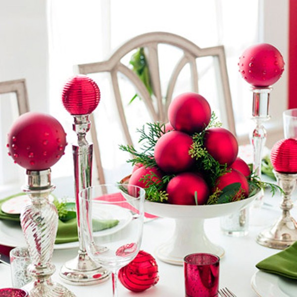 40 christmas decoration ideas in all shades of red digsdigs 40 christmas decoration ideas in all shades of red digsdigs
