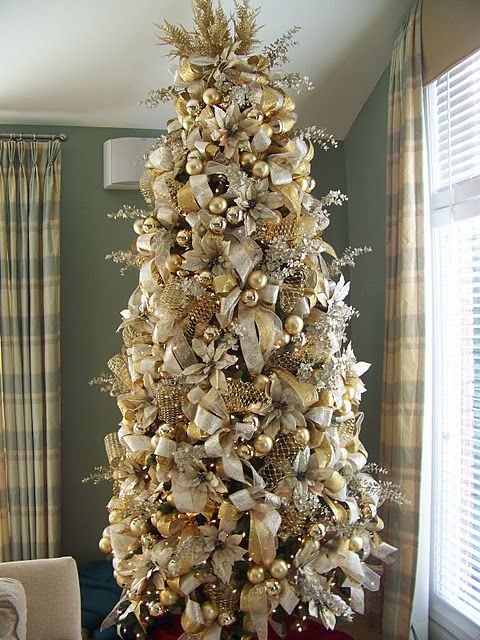 christmas gold decor tree decorations trees decorated silver decorating elegant ornaments refined oro digsdigs navidad decoracion decorate ornament theme cream