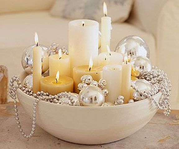 44 Refined Gold And White Christmas Décor Ideas  DigsDigs
