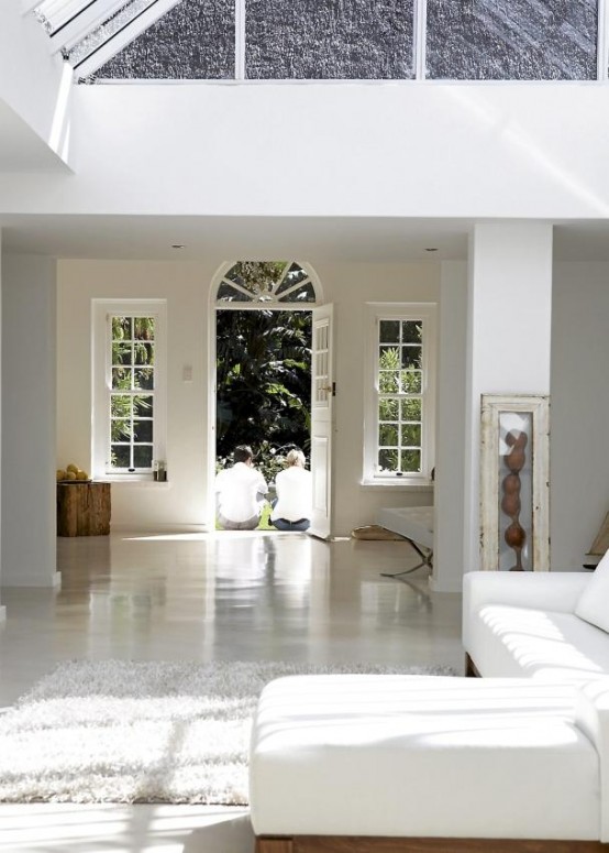 Relaxing Open Plan White House