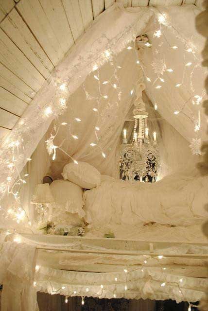 48 Romantic Bedroom Lighting Ideas | DigsDigs