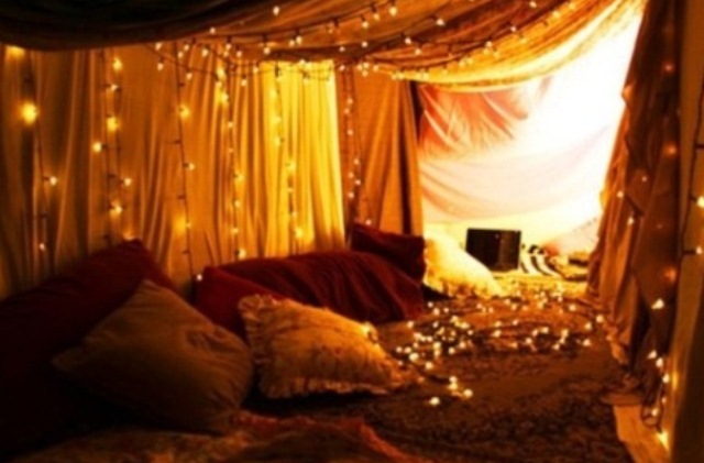 48 Romantic Bedroom Lighting Ideas | DigsDigs