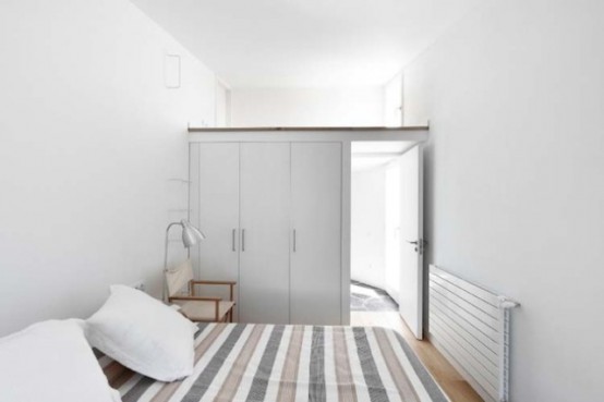 Rustic House With Massive Rock Formations In The Interior Rustic House With Massive Rock Formations In The Interior