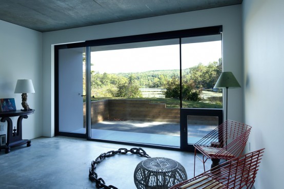 Sculptural And Abstract Lakefront Weekend Home Sculptural And Abstract Lakefront Weekend Home