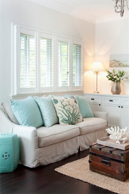 37 Sea and Beach Inspired Living Rooms - DigsDigs