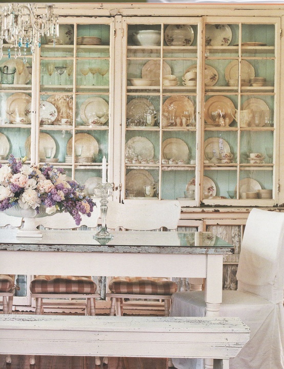 Shabby Chic Dining Room - interior decorating accessories