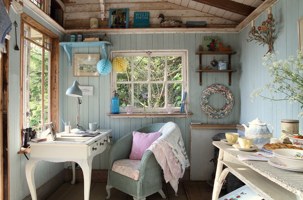 Small Beach Cottage Interior