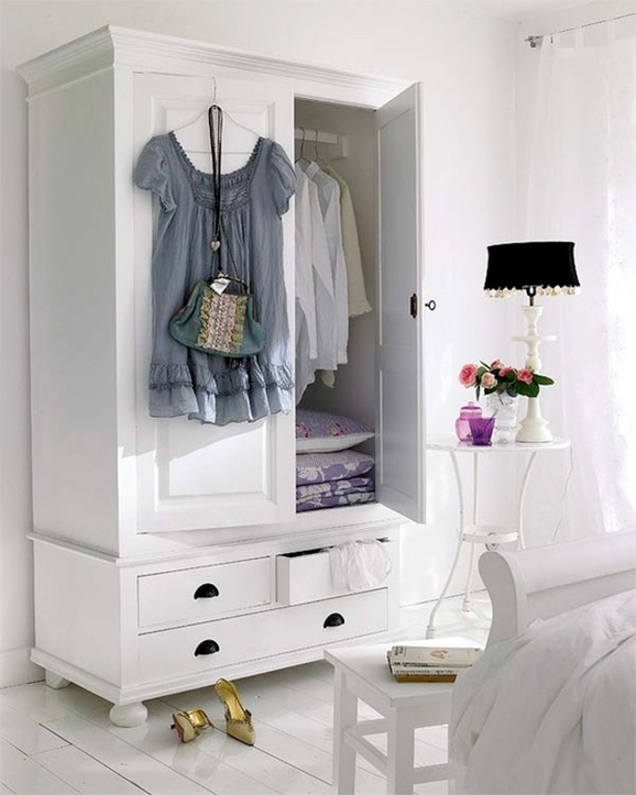 44 Smart Bedroom Storage Ideas | DigsDigs