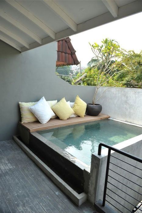 31 Soothing Outdoor Spa Ideas For Your Home - DigsDigs