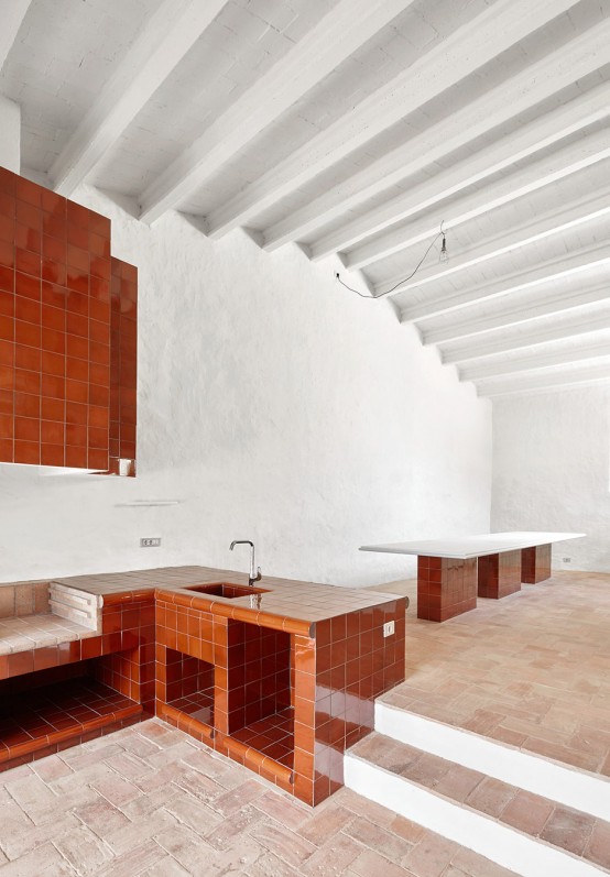 Spanish Stone Farmhouse With A Labyrinth Character Spanish Stone Farmhouse With A Labyrinth Character