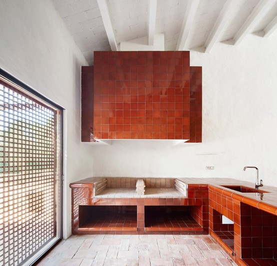 Spanish Stone Farmhouse With A Labyrinth Character Spanish Stone Farmhouse With A Labyrinth Character