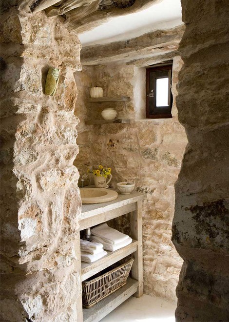 35 Amazing Raw Stone Bathroom Design Ideas - DigsDigs