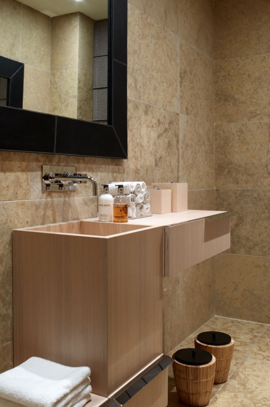 Striking And Dramatic Athens House In Moody Colors Striking And Dramatic Athens House In Moody Colors