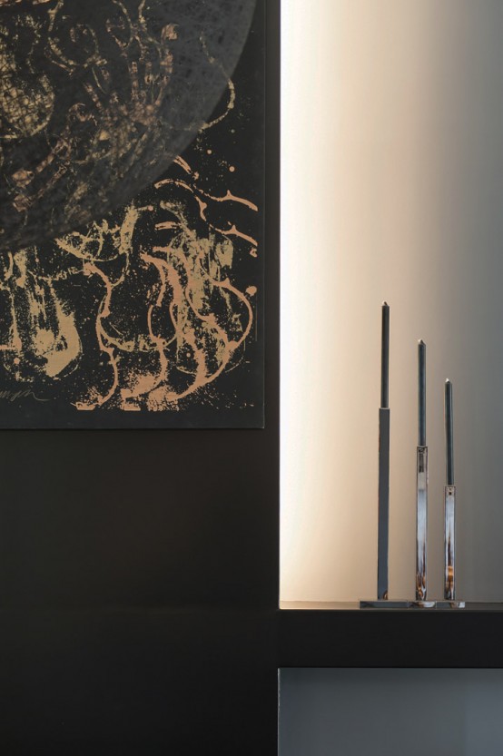 Striking And Dramatic Athens House In Moody Colors Striking And Dramatic Athens House In Moody Colors