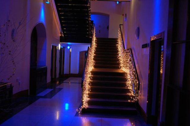lights string decor holiday light decorating lighting christmas indoor digsdigs decorate stairs decoration twinkle ceiling diy stair led idea décor