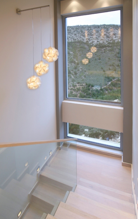 Stylish Futuristic House Reminding Of A Spaceship