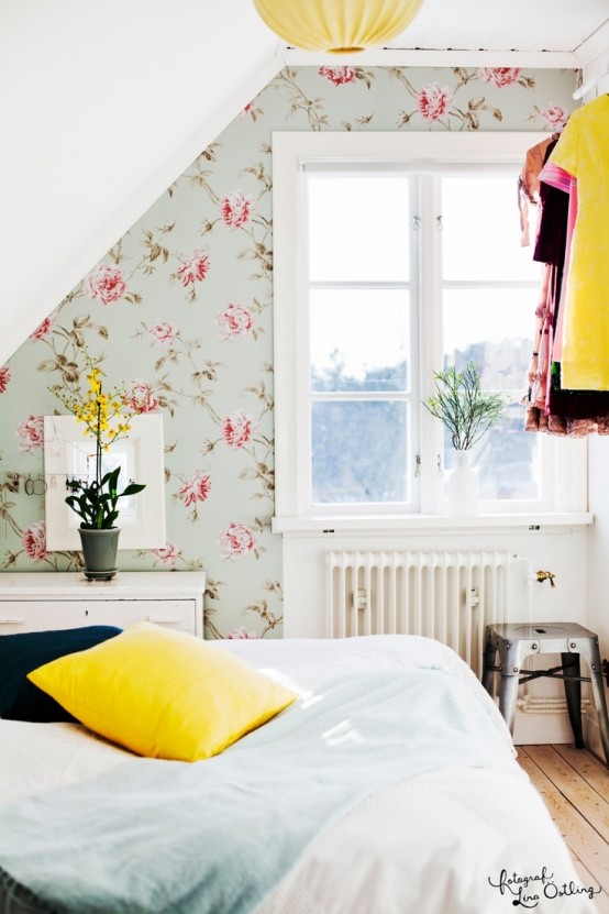 bedroom yellow decor flowers accents sunny bedrooms flower floral stylish patterns digsdigs accent happy lovely walls source summer papel happiness