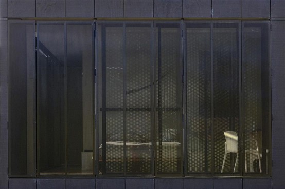 The House That Consists Of Two Habitable Areas Connected By Floating Pavilion The House That Consists Of Two Habitable Areas Connected By Floating Pavilion