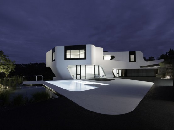 the most futuristic house night