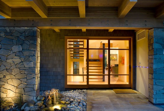 Three Level House In The Trees