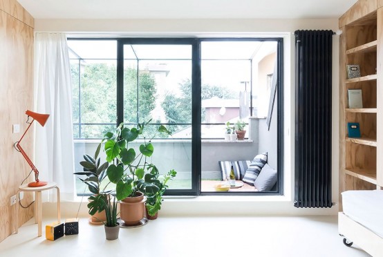 Tiny Bapitin Flat With Minimal Design And Bold Splashes Tiny Bapitin Flat With Minimal Design And Bold Splashes