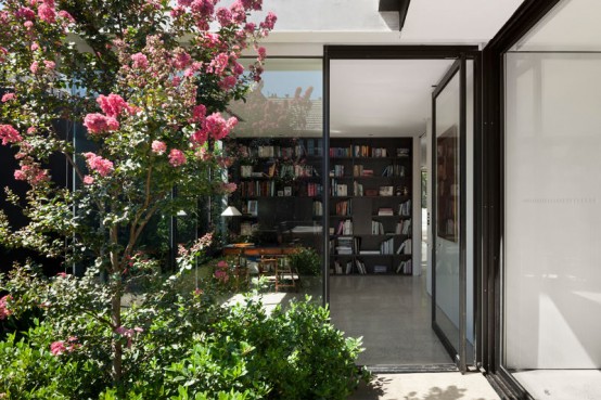Toorak House Blurring Boundaries Between In And Out