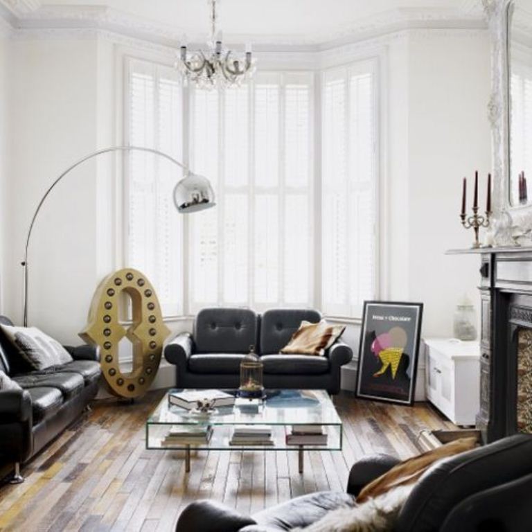 Typical british interior with a balanced mix of styles 7