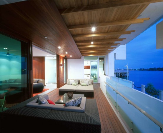 Unique House With Private Garden In Modern Style Unique House With Private Garden In Modern Style