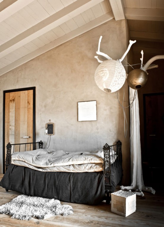 Unique Vacation Home With An Earthy Look Unique Vacation Home With An Earthy Look