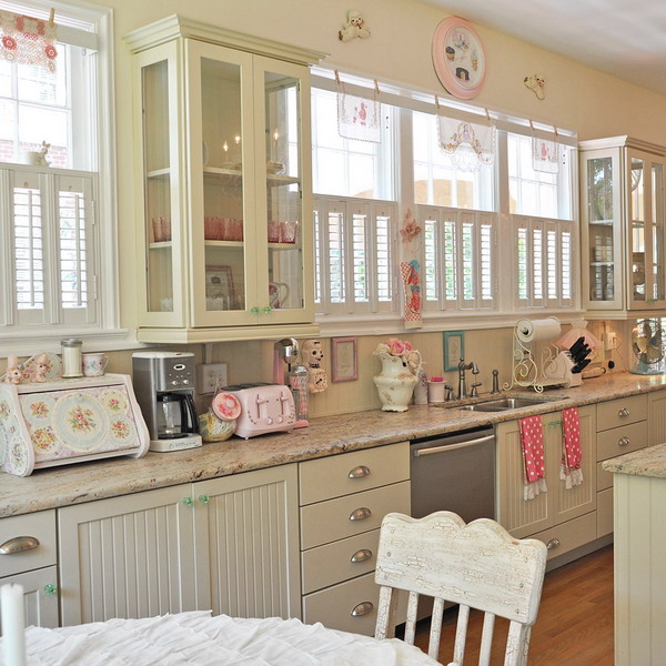 Design  cupboards vintage Candy Retro Kitchen Like Vintage Details With Cool DigsDigs
