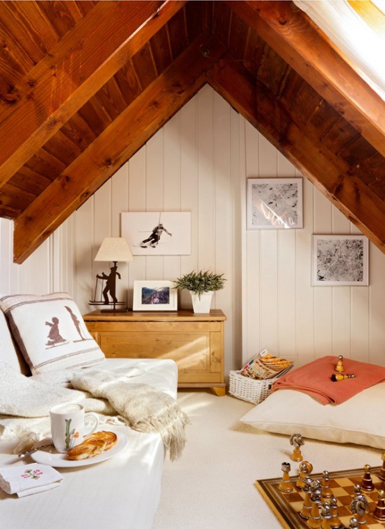 vintage wooden house in the pyrenees 12 554x761 Thiết kế không gian lãng mạn với tầng áp mái phong cách vintage