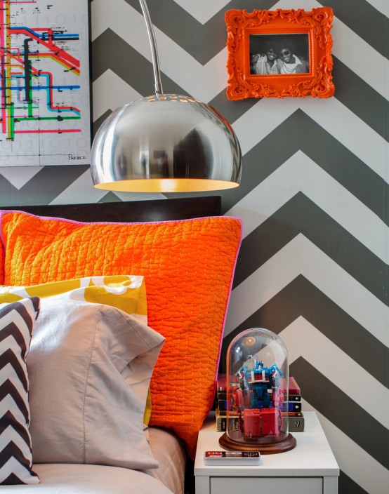 Vivacious Brooklyn Apartment With Lots Of Bright Accents