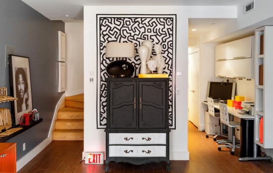 Vivacious Brooklyn Apartment With Lots Of Bright Accents