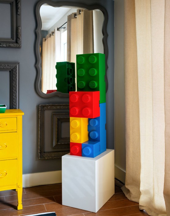 Vivacious Brooklyn Apartment With Lots Of Bright Accents