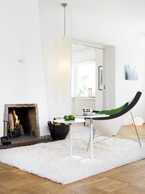 White Scandinavian House In The 50s Style | DigsDigs