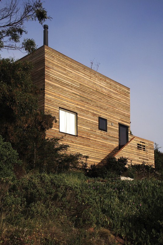 Wooden Fortress Like Metamorphosis House In Chile Wooden Fortress Like Metamorphosis House In Chile