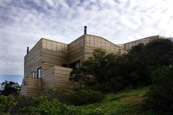 Wooden Fortress Like Metamorphosis House In Chile Wooden Fortress Like Metamorphosis House In Chile