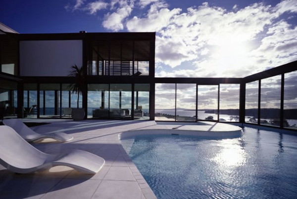 Transparent Home on Woodside