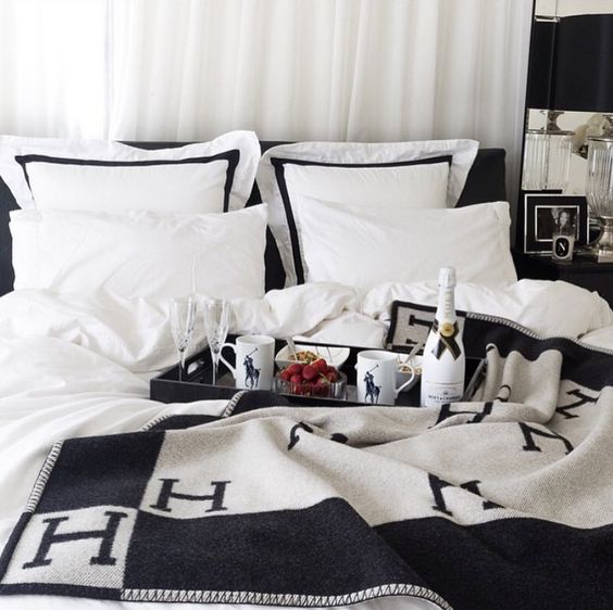 35 Awesome Bedding Ideas For Masculine Bedrooms DigsDigs