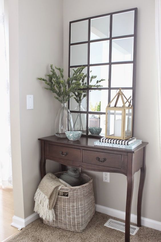 Small clearance landing table