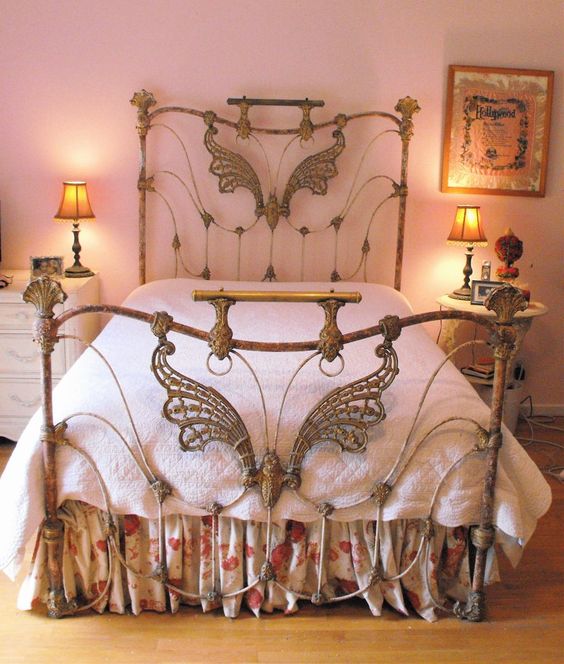 elf-inspired bed