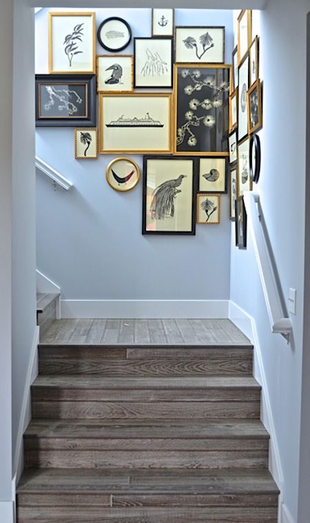 gallery wall for a small landing