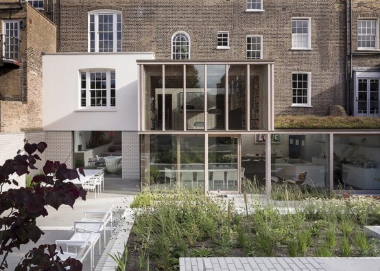 19th Century Modern House Restored In A Modern One